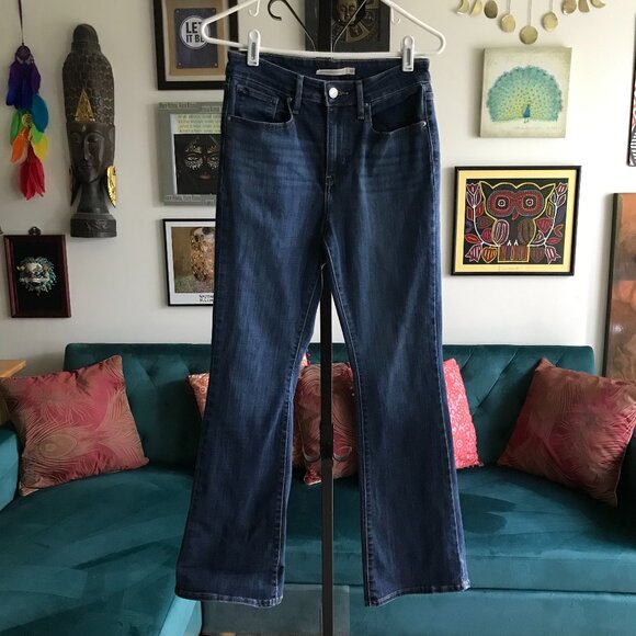 LEVI'S size 28 Stretch Denim 725 High Rise Boot Cut Jeans - Picture 1 of 4